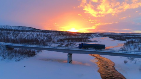 Sfeerbeeld winter truck shutterstock_1231838665